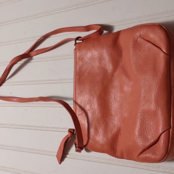 Isabella Fiore Leather Pink Bow Front Crossbody Black - Picture 4 of 10